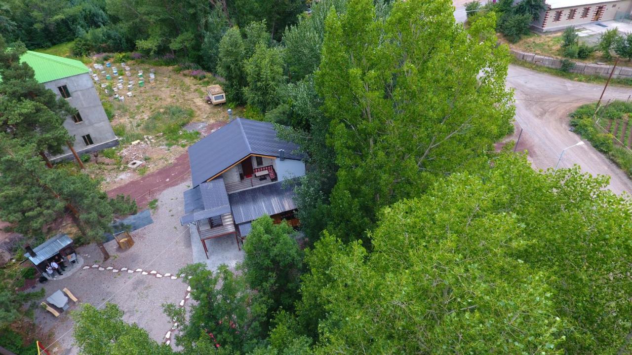 Вилла Aaa Jermuk Rest House Экстерьер фото